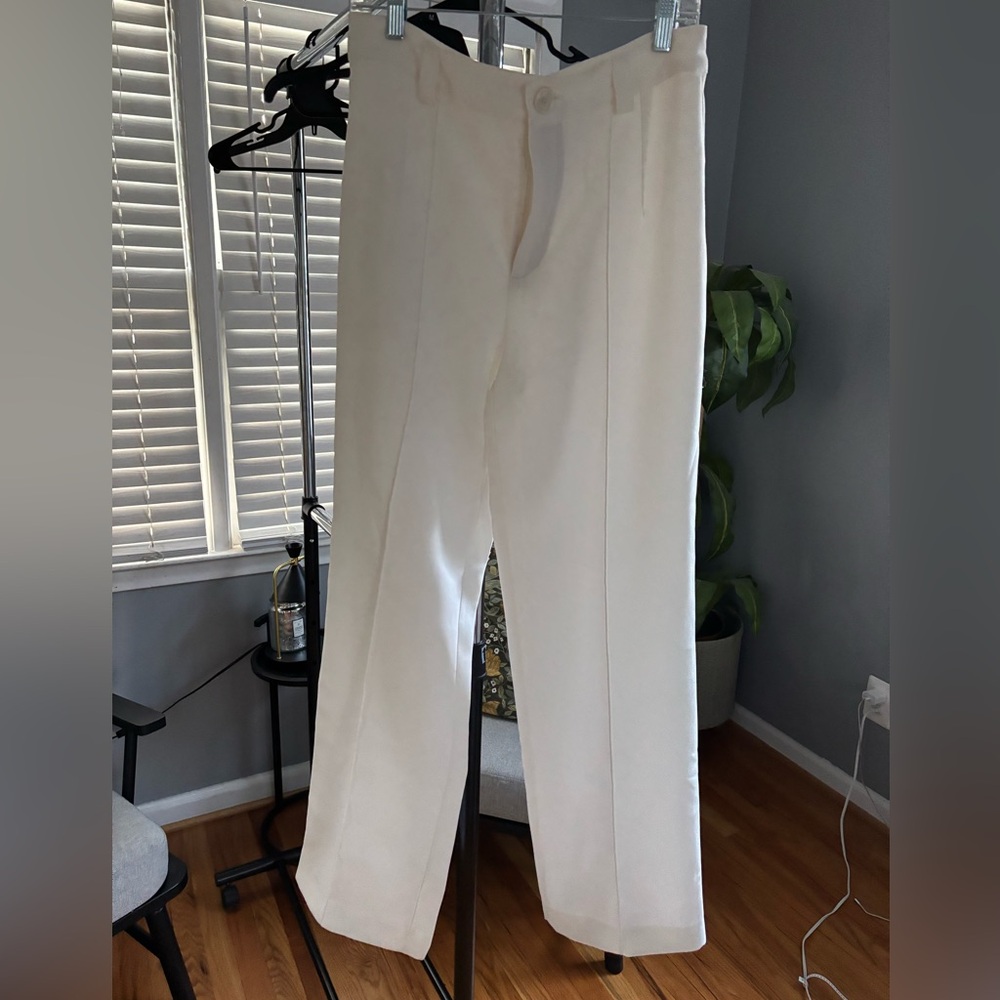 Zara Woman’s Classic white trouser